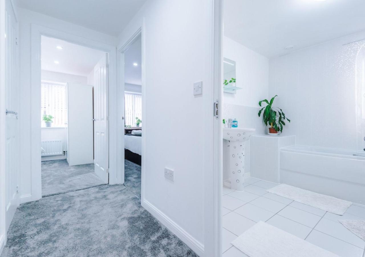 Luxury 3 Bedroom House Close To Manchester Center Exterior foto
